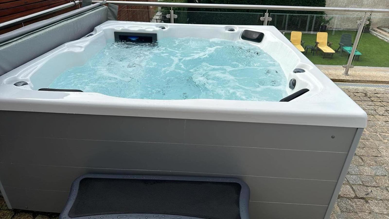 Fonte Retreat Home - Jacuzzi And Heated Swimming Pool Sandim Εξωτερικό φωτογραφία